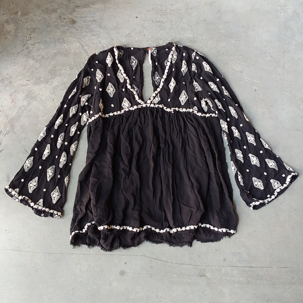 Free People Diamond Embroidered Tunic in Black med_2